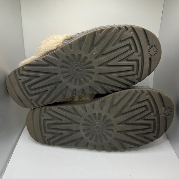Women’s UGG Cozy Slippers Size 7 - Picture 10 of 10